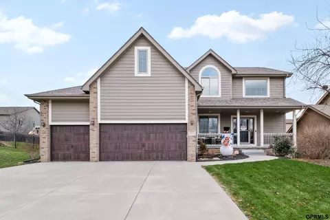 19321 Blaine St, Omaha, NE 68135