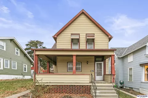 836 S 35 St, Omaha, NE 68105