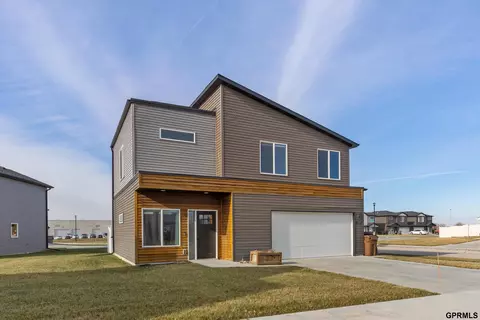 3509 Holly Blue Dr, Lincoln, NE 68504
