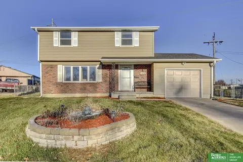 11836 Westfield Cir, Omaha, NE 68144