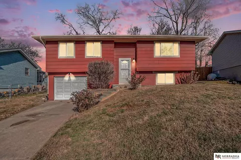 1406 Mark St, Plattsmouth, NE 68048