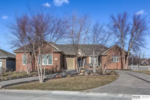 7005 S 193rd St, Gretna, NE 68028