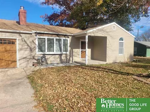 1001 E 14th St, York, NE 68467