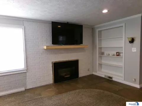 1302 Paddock Ln, Beatrice, NE 68310 photo 12