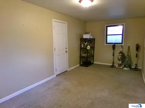 1302 Paddock Ln, Beatrice, NE 68310 photo 36