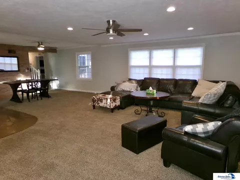 1302 Paddock Ln, Beatrice, NE 68310 photo 10