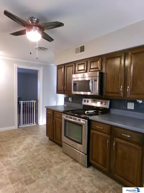1302 Paddock Ln, Beatrice, NE 68310 photo 23