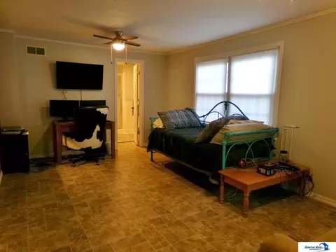 1302 Paddock Ln, Beatrice, NE 68310 photo 29