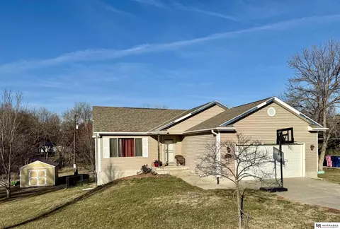 626 W 5th St, Wilber, NE 68465
