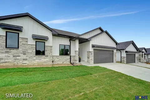 6811 Weigel Bay Bay, Lincoln, NE 68516