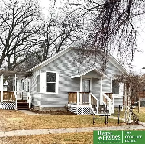520 S 10th St, Geneva, NE 68361
