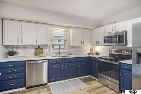 12053 Ohio Cir, Omaha, NE 68164