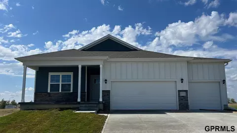 12313 S 204th Ave, Gretna, NE 68028