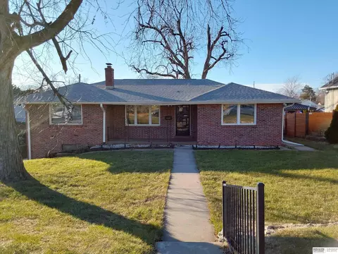 6508 S 39 St, Omaha, NE 68107