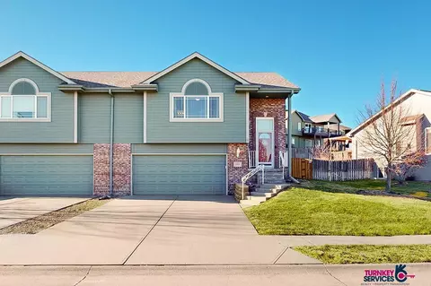 5004 N 176th St, Omaha, NE 68116