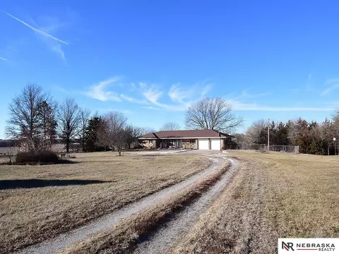 19645 S 96th St, Hickman, NE 68372