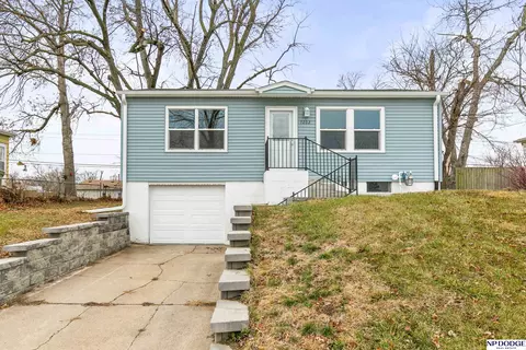 7202 S 21st Ave, Bellevue, NE 68147