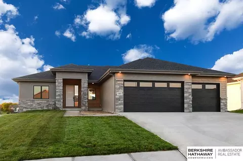 20802 Boulder St, Gretna, NE 68028
