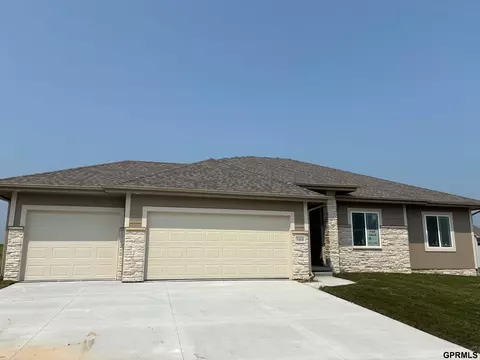 5408 N 190 Ave, Elkhorn, NE 68022