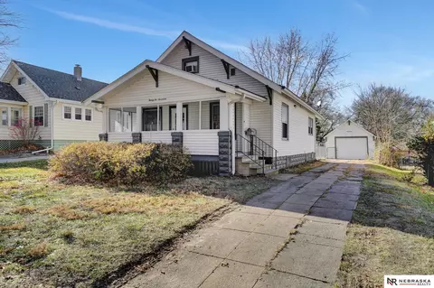 2617 S 11th St, Lincoln, NE 68502