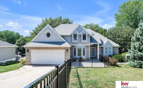1566 Trumball Ter, Plattsmouth, NE 68048