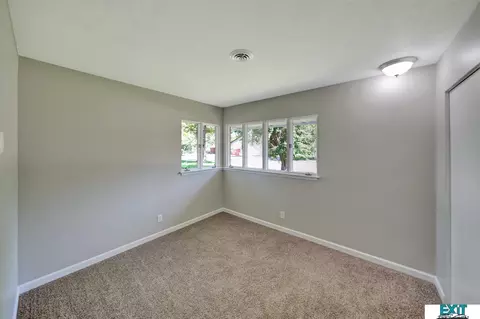 206 Florence Ave, Beatrice, NE 68310 photo 40