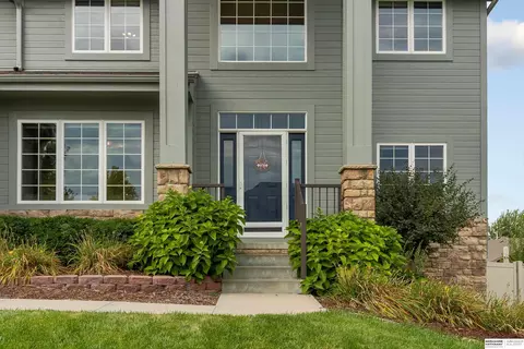 1524 N 181 Ave, Elkhorn, NE 68022