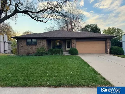 639 Danville Dr, Lincoln, NE 68510