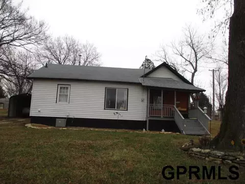 404 Ash St, Reynolds, NE 68429