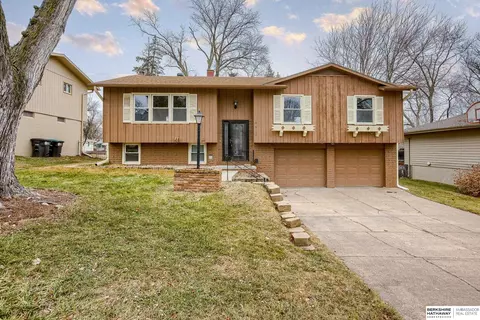 9618 Boyd Cir, Omaha, NE 68134