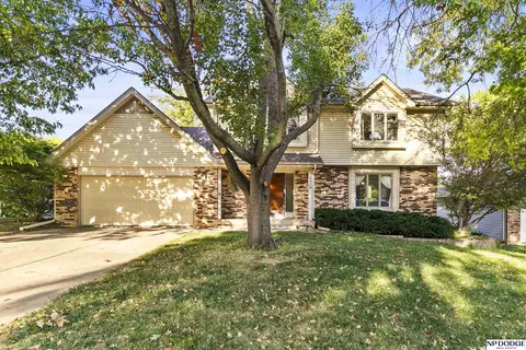 2218 Mayfair Dr, Omaha, NE 68144
