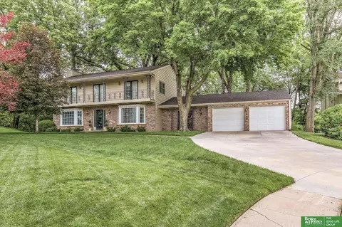 602 Lasalle Cir, Bellevue, NE 68005