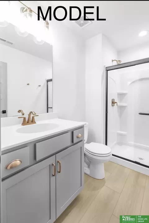 Bath - 8609 N 177 St, Bennington, NE 68007 photo 6 of 6