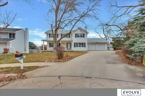 13003 S 33rd Cir, Bellevue, NE 68123