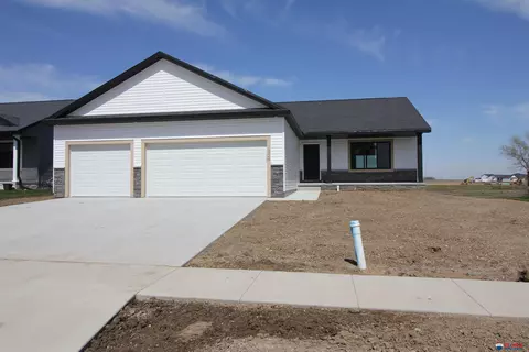 1024 W Panorama Rd, Lincoln, NE 68523