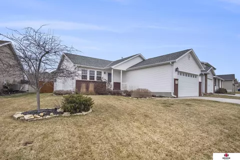 1808 SW 38 St, Lincoln, NE 68522