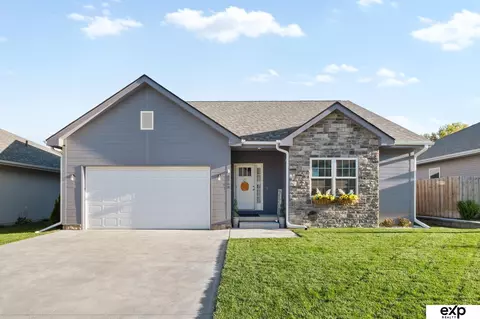 2753 Krejci Blvd, Blair, NE 68008