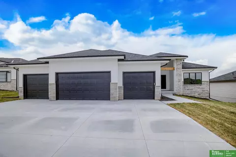 6514 S 208th Ave, Elkhorn, NE 68022