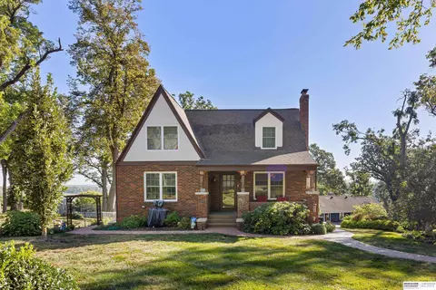 9611 N 29th St, Omaha, NE 68112