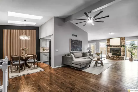 11965 Mason Plz, Omaha, NE 68154
