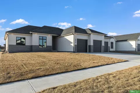 5910 N 208 St, Elkhorn, NE 68022