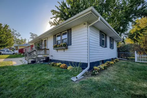 4217 East Polk St, Omaha, NE 68107