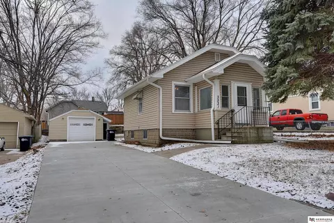3531 Vinton St, Omaha, NE 68105
