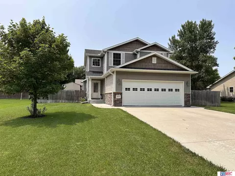 1575 N Columbia Ave, Seward, NE 68434