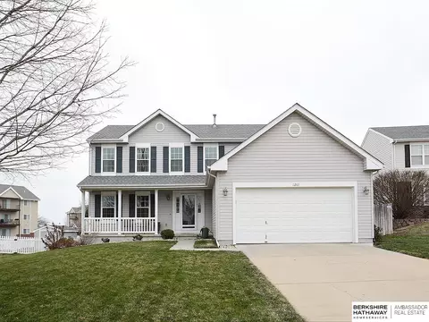 11267 S 202 Cir, Gretna, NE 68028