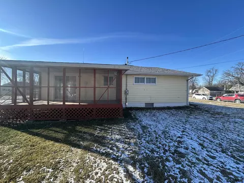 905 Grant St, Scribner, NE 68057 photo 2