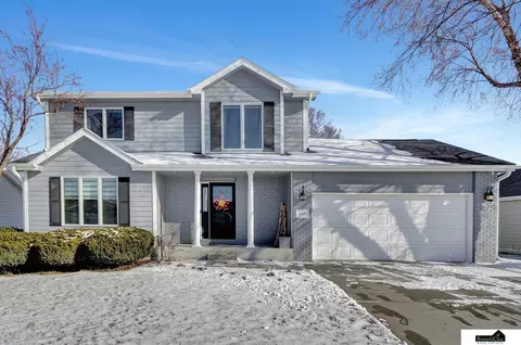 6400 Blackstone Rd, Lincoln, NE 68526