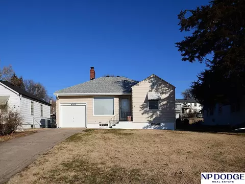 4928 Walnut St, Omaha, NE 68106