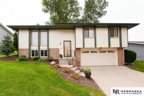 13037 Laurel Ave, Omaha, NE 68164