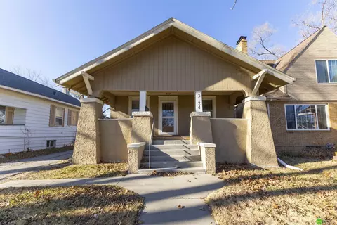 3124 N 47 Ave, Omaha, NE 68104